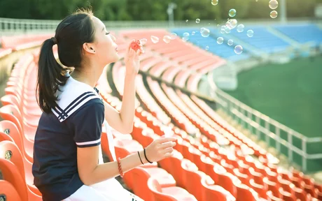 花蝴蝶张淑芬兴云弄雨又春风