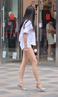 老木匠的三个女儿