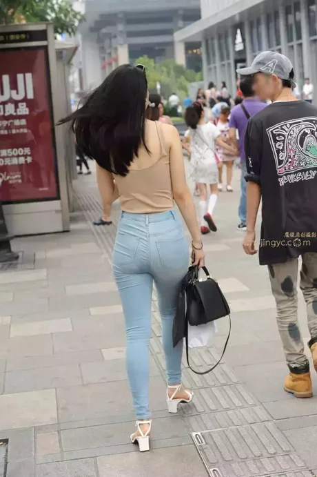 农场主的三个女儿集免费观看